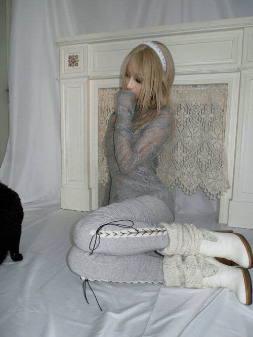 52-hole strap legging