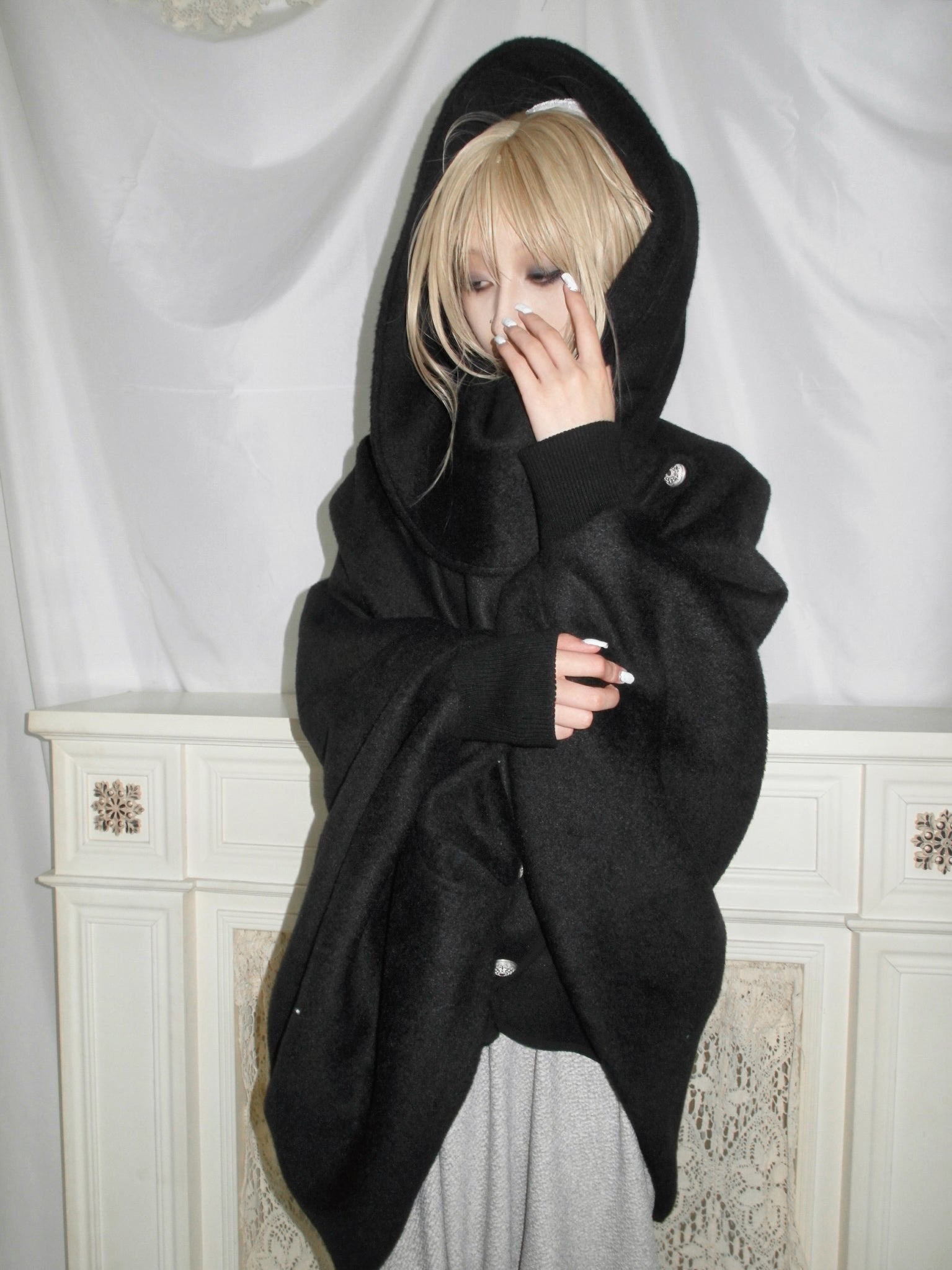 Unrestricted medieval knight's cloak