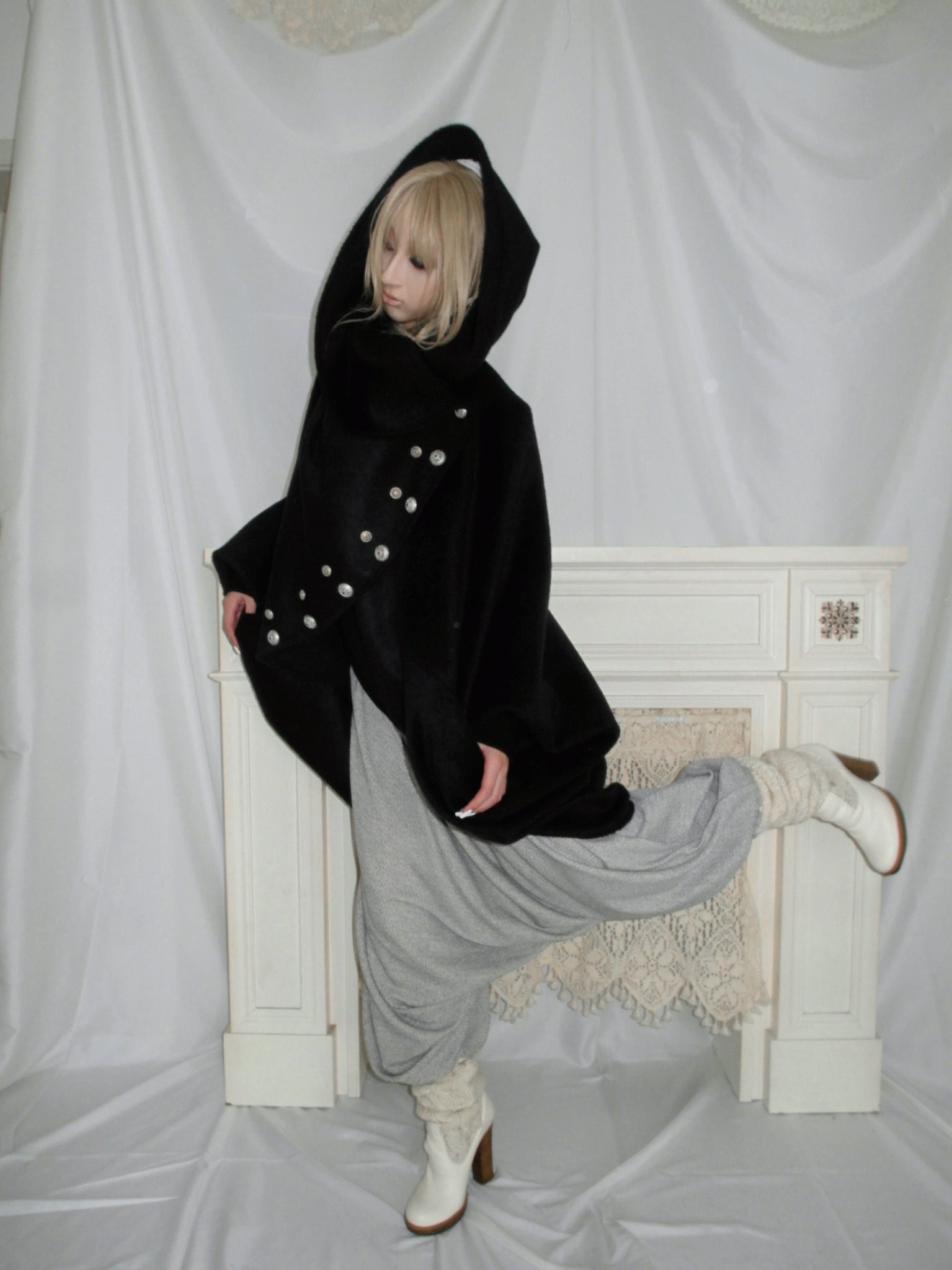 Unrestricted medieval knight's cloak