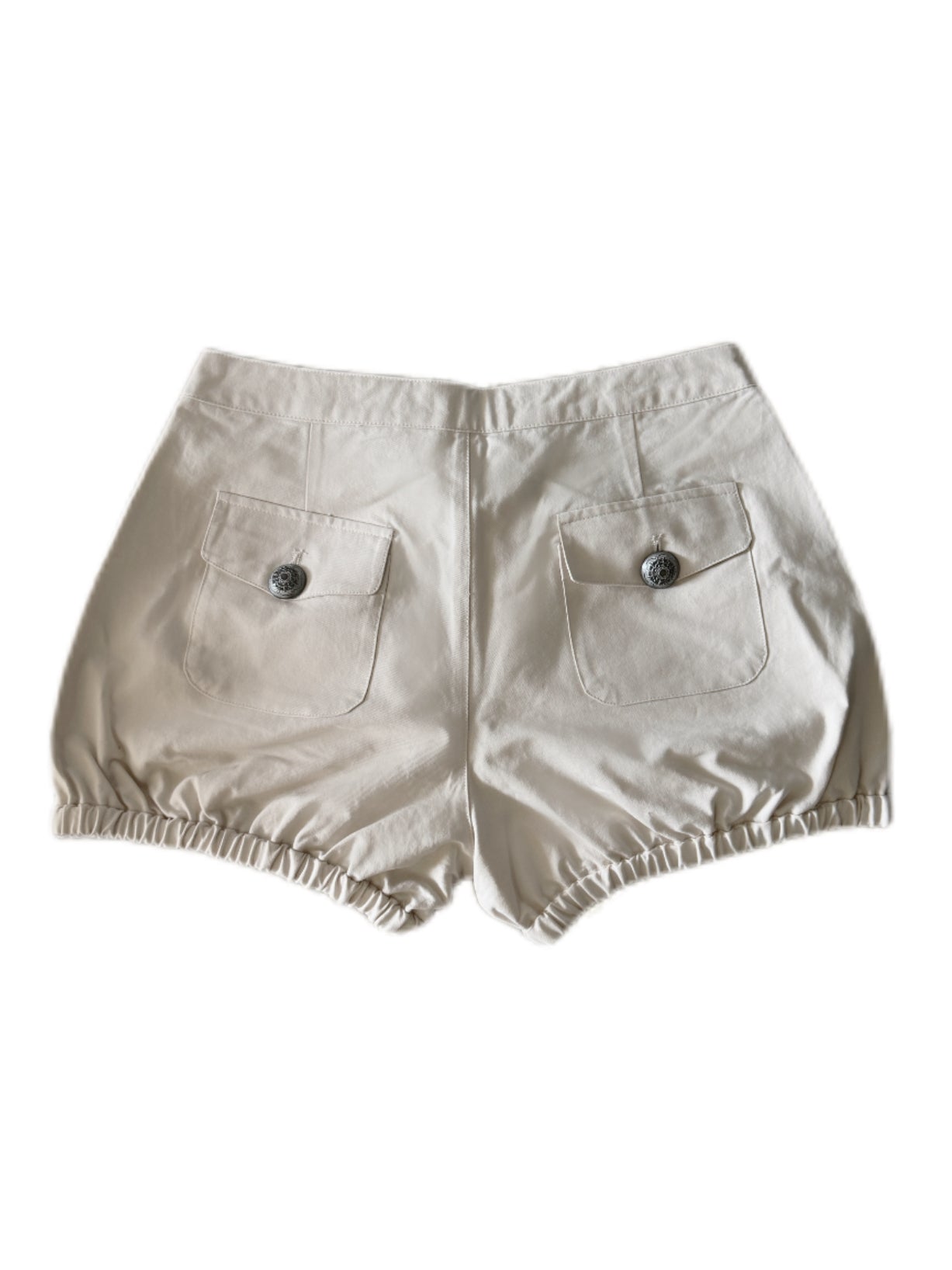 Heart-embroidered court shorts